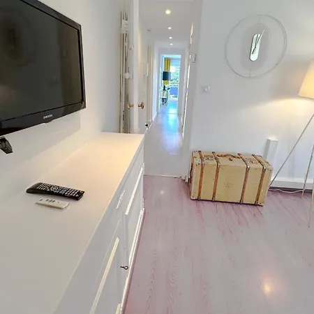 Marechal Juin - Charming 3 With Parking Near The Sea Apartment Cannes